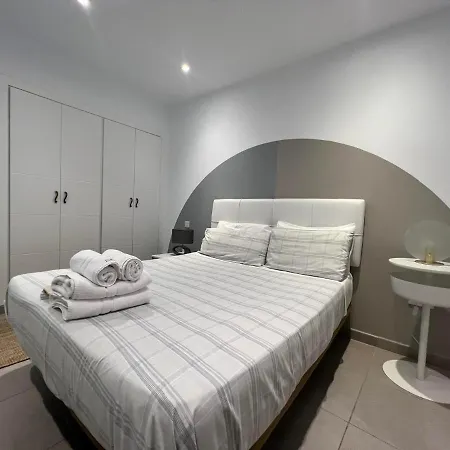 Eclectic 2br With Shared Terrace Perfect Getaway * Gibraltar