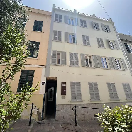 Eclectic 2br With Shared Terrace Perfect Getaway Gibraltar